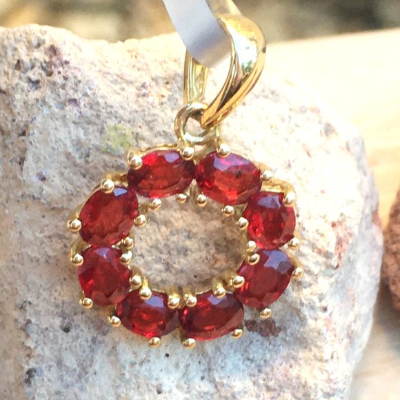 Genuine Ruby Circle Pendant 9K Yellow Gold ~2cts Real Gemstones - Picture 5 of 16